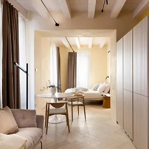  Appartamento Palazzo Ciopeta - Italian Excellence